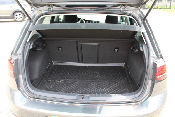Volkswagen Golf 1.0 TSI Comfortline AUTOMAAT nap ,NETTE 5 DRS APPLE CAR PLAY ANDROID