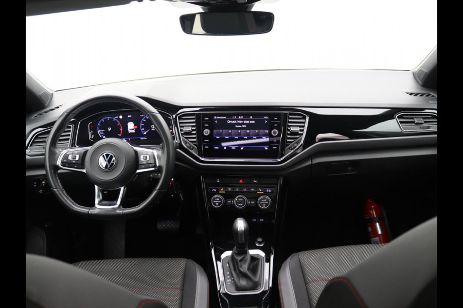 Volkswagen T-Roc 1.5 TSI Sport Pano, Trekhaak, Camera, Stoelverwarming