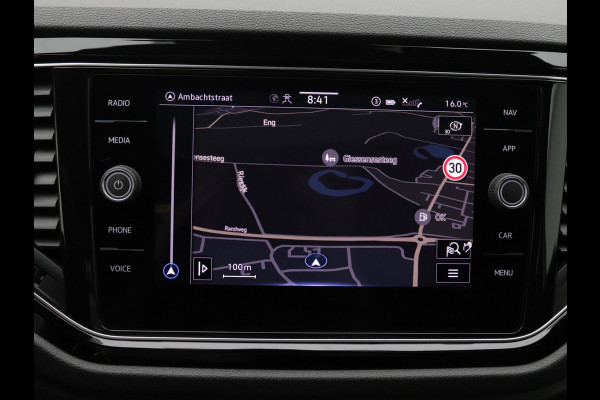 Volkswagen T-Roc 1.5 TSI Sport Pano, Trekhaak, Camera, Stoelverwarming