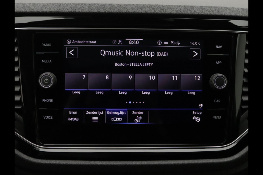 Volkswagen T-Roc 1.5 TSI Sport Pano, Trekhaak, Camera, Stoelverwarming