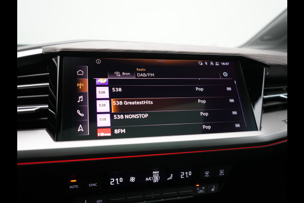 Audi Q4 e-tron 45 Quattro Edition 76,6 kWh 265pk Dealer O.H. | Panodak | Sonos Audio | Camera | Sfeerverlichting | Lederen Sportstoelen Verwarmd | Apple Carplay | Navigatie | DAB | 20"L.M |