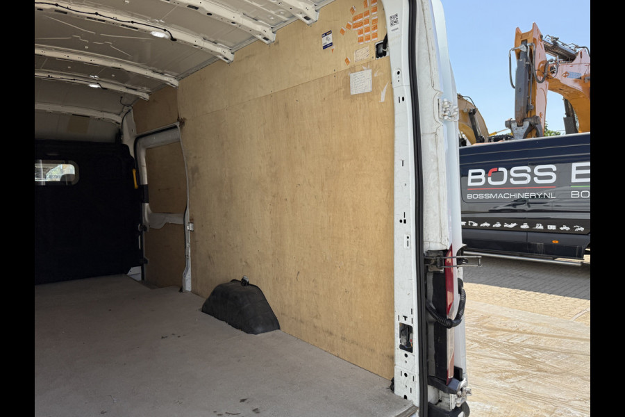 Ford Transit 2.0 TDCI 130PK L4H3 Airco Cruise Control Lane Assist Camera Navigatie Carplay Parkeersensoren v+a