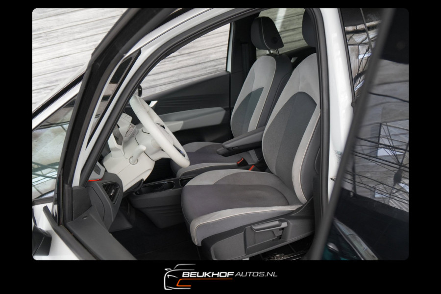 Volkswagen ID.3 First Plus 58 kWh Cam Adapt Cruise Soh 93.7%