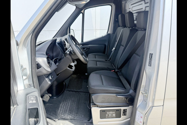 Mercedes-Benz Sprinter 215 1.9 CDI Automaat L2H2 Climate Control Camera Carplay Parkeersensoren v+a