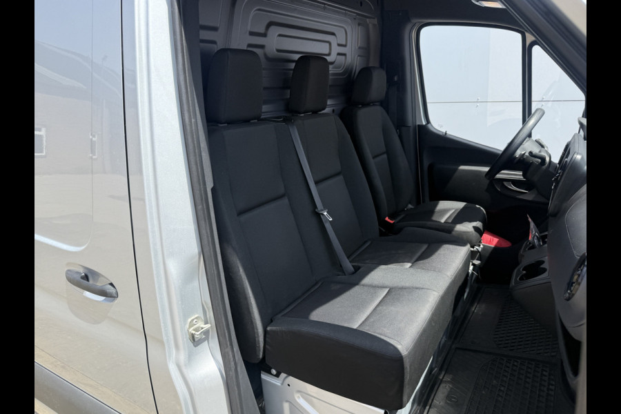 Mercedes-Benz Sprinter 215 1.9 CDI Automaat L2H2 Climate Control Camera Carplay Parkeersensoren v+a