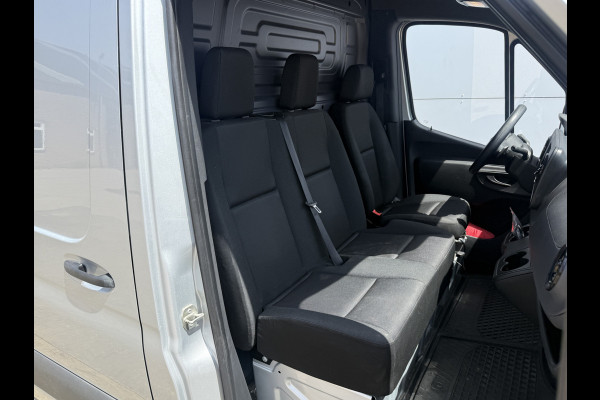 Mercedes-Benz Sprinter 215 1.9 CDI Automaat L2H2 Climate Control Camera Carplay Parkeersensoren v+a