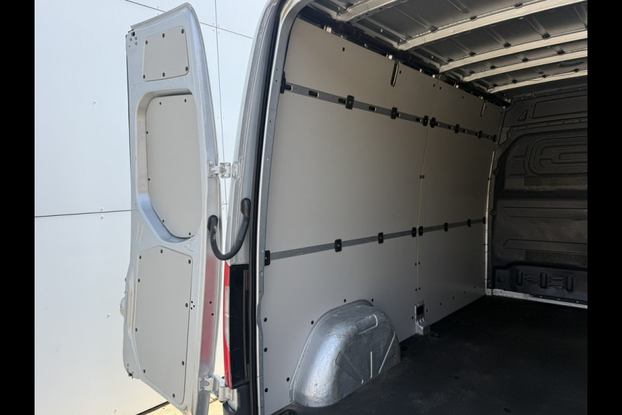 Mercedes-Benz Sprinter 215 1.9 CDI Automaat L2H2 Climate Control Camera Carplay Parkeersensoren v+a