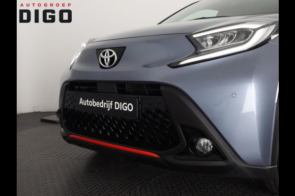 Toyota Aygo X 1.0 VVT-i S-CVT Undercover Jun Takahashi | JBL-Audio | Stoelverwarming | Parkeersensoren voor & achter |