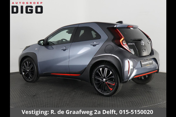 Toyota Aygo X 1.0 VVT-i S-CVT Undercover Jun Takahashi | JBL-Audio | Stoelverwarming | Parkeersensoren voor & achter |
