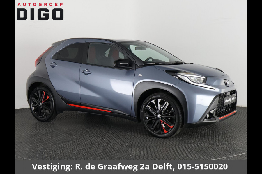 Toyota Aygo X 1.0 VVT-i S-CVT Undercover Jun Takahashi | JBL-Audio | Stoelverwarming | Parkeersensoren voor & achter |