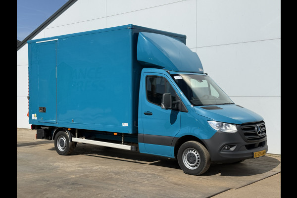 Mercedes-Benz Sprinter 315 1.9 CDI Automaat Laadklep Zijdeur Climate Control Cruise Control Camera Koffer Bakwagen Meubelbak