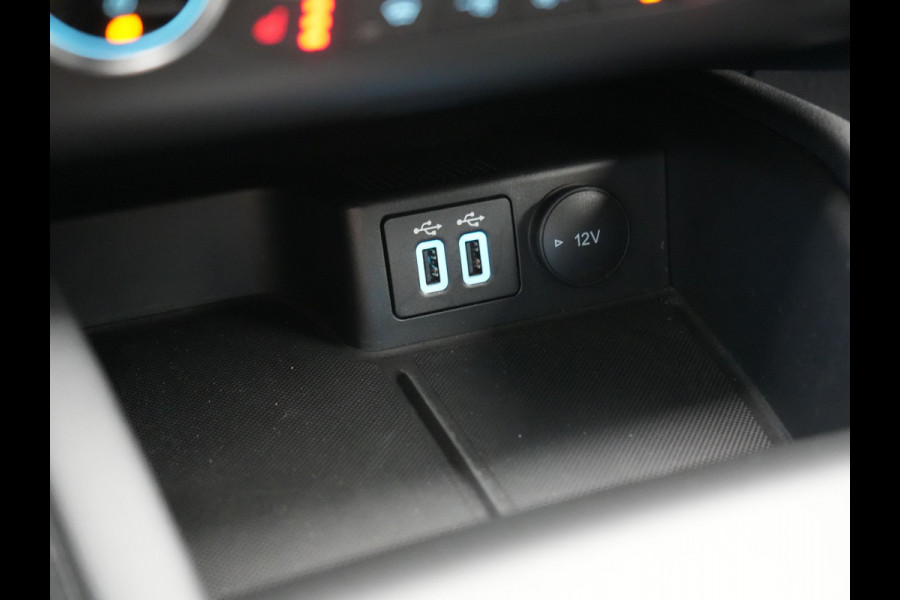 Ford Kuga 2.5 Titanium X PHEV 225pk Dealer O.H. | Trekhaak Af Fabriek | Adaptive Cruise | Bang & Olufsen | 360 Camera | Sportstoelen & Stuur Verwarmd | Keyless | Blis | Navigatie | DAB | Plug In Hybrid |