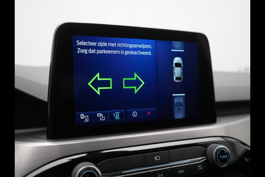 Ford Kuga 2.5 Titanium X PHEV 225pk Dealer O.H. | Trekhaak Af Fabriek | Adaptive Cruise | Bang & Olufsen | 360 Camera | Sportstoelen & Stuur Verwarmd | Keyless | Blis | Navigatie | DAB | Plug In Hybrid |