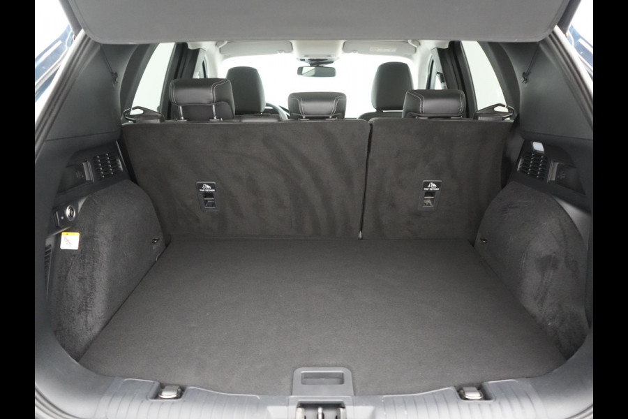 Ford Kuga 2.5 Titanium X PHEV 225pk Dealer O.H. | Trekhaak Af Fabriek | Adaptive Cruise | Bang & Olufsen | 360 Camera | Sportstoelen & Stuur Verwarmd | Keyless | Blis | Navigatie | DAB | Plug In Hybrid |