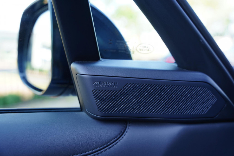 Land Rover Range Rover P550 E Autobiography / Massage Stoelen / Head Up / Panoramadak