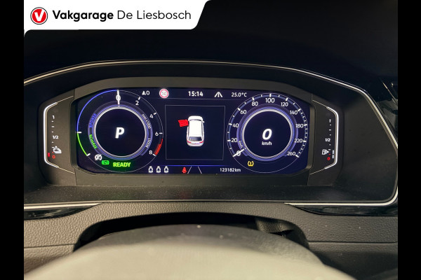 Volkswagen Passat Variant 1.4 TSI PHEV GTE Business / Leder / Panorama-dak / head-up / 360camera