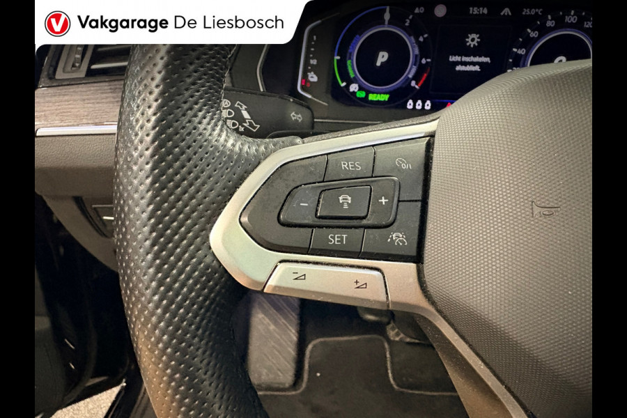 Volkswagen Passat Variant 1.4 TSI PHEV GTE Business / Leder / Panorama-dak / head-up / 360camera