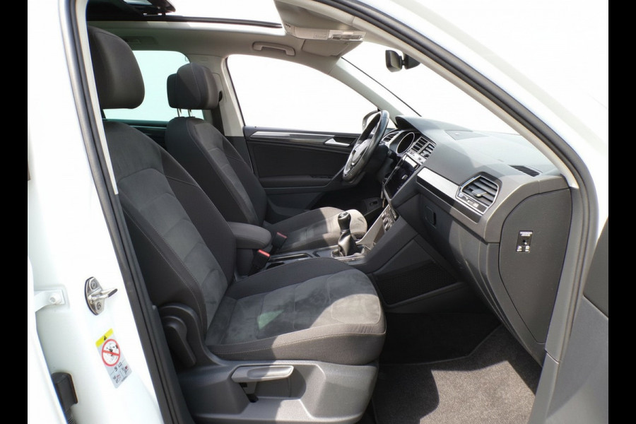 Volkswagen Tiguan 1.5 TSI ACT Comfortline Business|Pano|ACC