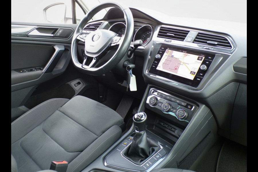 Volkswagen Tiguan 1.5 TSI ACT Comfortline Business|Pano|ACC