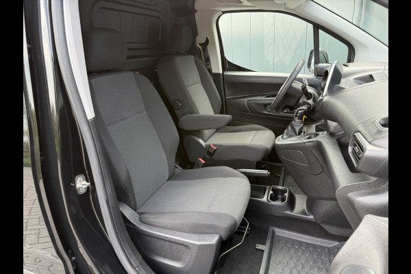 Opel Combo 1.5D 102 PK / L2H1 / TREKHAAK / CRUISE / AIRCO / IMPERIAAL / NAVI / CARPLAY / DAB