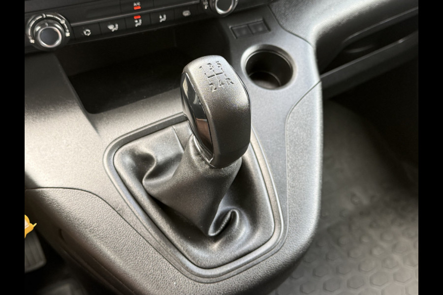 Opel Combo 1.5D 102 PK / L2H1 / TREKHAAK / CRUISE / AIRCO / IMPERIAAL / NAVI / CARPLAY / DAB