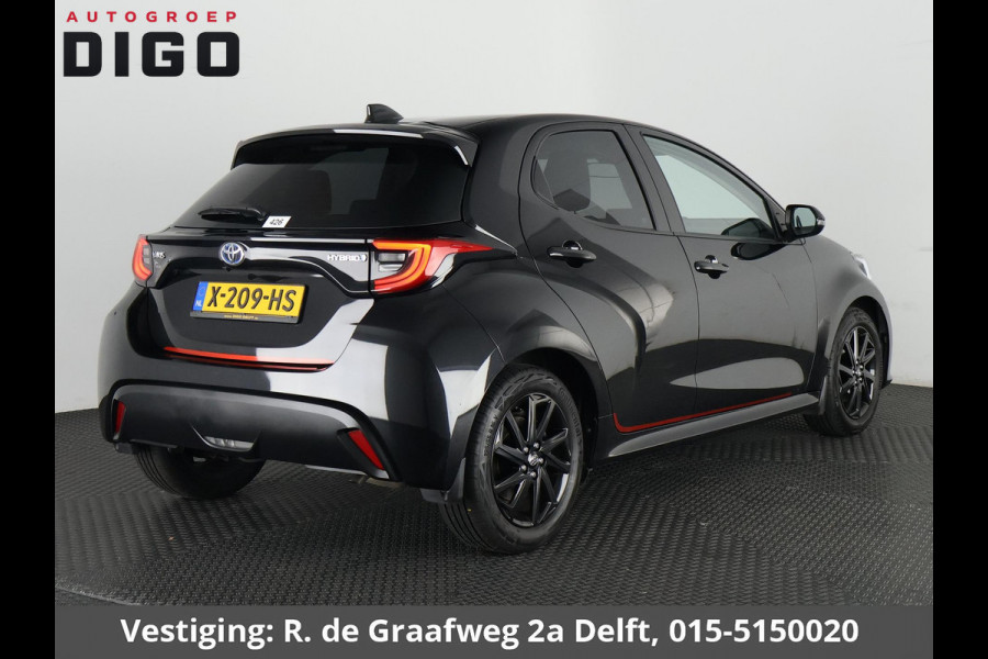 Toyota Yaris 1.5 Hybrid Black Edition | Apple Carplay & AndroidAUTO | Stoelverwarming | Camera | Privacy Glass |
