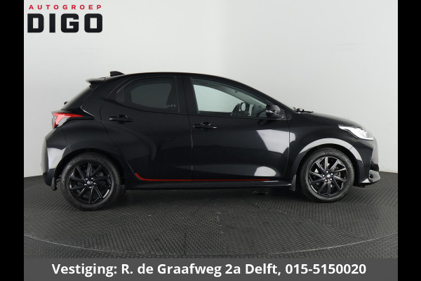 Toyota Yaris 1.5 Hybrid Black Edition | Apple Carplay & AndroidAUTO | Stoelverwarming | Camera | Privacy Glass |