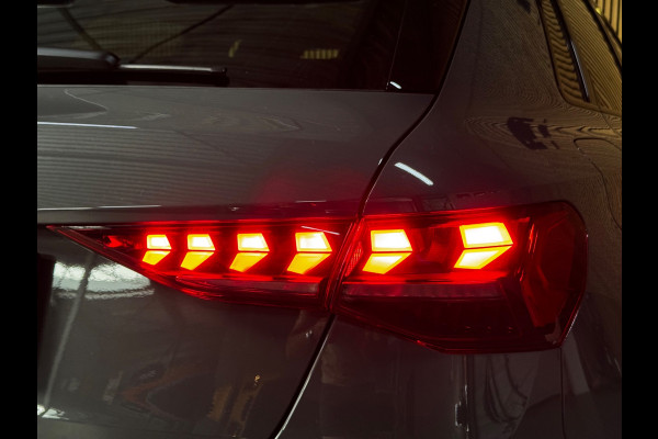 Audi A3 Sportback 45 TFSI e S edition Competition AUDI EXCLUSIVE|PANO|HUD|SONOS|AMBIENT|E-zetel|18 INCH