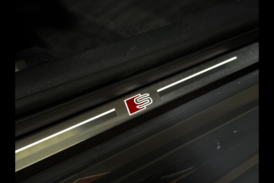 Audi A3 Sportback 45 TFSI e S edition Competition AUDI EXCLUSIVE|PANO|HUD|SONOS|AMBIENT|E-zetel|18 INCH