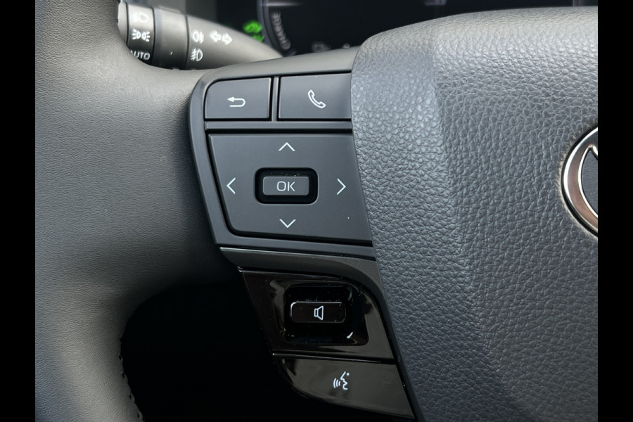 Toyota C-HR 2.0 Plug-in Hybrid 220 First Edition | Navi | Premium LED | Elek klep | Dodehoek