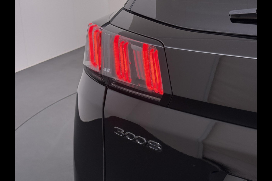 Peugeot 3008 1.6 HYbrid 225 GT PHEV | BLACK PACK | 19 INCH | ELEKTRISCHE KOFFERBAK | FOCAL AUDIO | ACHTERUITRIJCAMERA MET 180° VIEW | STOELVERWARMING | ALCANTARA | RIJKLAAR GELEVERD MET 12 MND BOVAG GARANTIE |