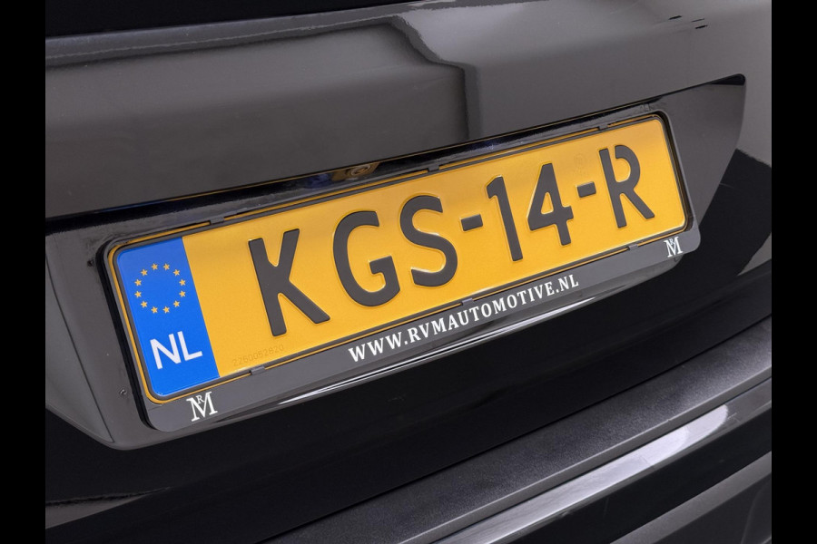 Peugeot 3008 1.6 HYbrid 225 GT PHEV | BLACK PACK | 19 INCH | ELEKTRISCHE KOFFERBAK | FOCAL AUDIO | ACHTERUITRIJCAMERA MET 180° VIEW | STOELVERWARMING | ALCANTARA | RIJKLAAR GELEVERD MET 12 MND BOVAG GARANTIE |