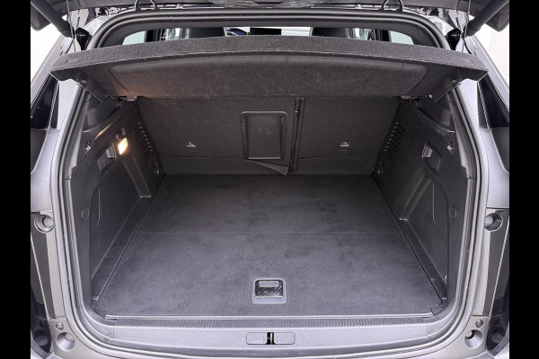 Peugeot 3008 1.6 HYbrid 225 GT PHEV | BLACK PACK | 19 INCH | ELEKTRISCHE KOFFERBAK | FOCAL AUDIO | ACHTERUITRIJCAMERA MET 180° VIEW | STOELVERWARMING | ALCANTARA | RIJKLAAR GELEVERD MET 12 MND BOVAG GARANTIE |