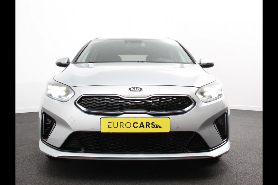 Kia Ceed Sportswagon 1.6 GDI PHEV DynamicLine Climate control Cruise control Adaptive Electrisch bedienbare achterklep Camera Lichtmetalen velgen Camera Navigatie Apple Carplay/ Android Auto Led