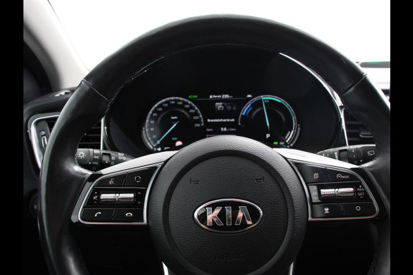 Kia Ceed Sportswagon 1.6 GDI PHEV DynamicLine Climate control Cruise control Adaptive Electrisch bedienbare achterklep Camera Lichtmetalen velgen Camera Navigatie Apple Carplay/ Android Auto Led
