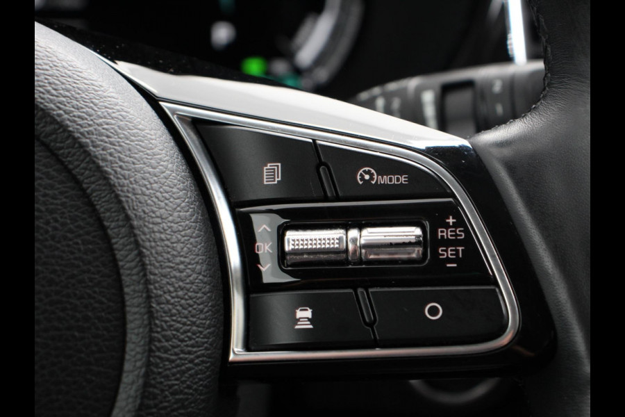 Kia Ceed Sportswagon 1.6 GDI PHEV DynamicLine Climate control Cruise control Adaptive Electrisch bedienbare achterklep Camera Lichtmetalen velgen Camera Navigatie Apple Carplay/ Android Auto Led