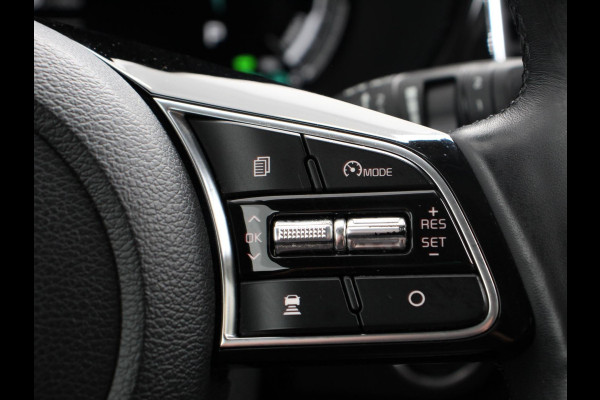 Kia Ceed Sportswagon 1.6 GDI PHEV DynamicLine Climate control Cruise control Adaptive Electrisch bedienbare achterklep Camera Lichtmetalen velgen Camera Navigatie Apple Carplay/ Android Auto Led