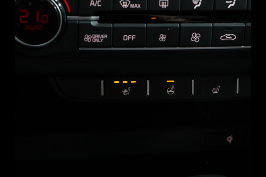 Kia Ceed Sportswagon 1.6 GDI PHEV DynamicLine Climate control Cruise control Adaptive Electrisch bedienbare achterklep Camera Lichtmetalen velgen Camera Navigatie Apple Carplay/ Android Auto Led