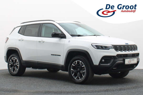 Jeep Compass 4xe 240 Plug-in Hybrid Electric Trailhawk Panoramadak, Leer, Camera, ACC, Apple Carplay, Keyless