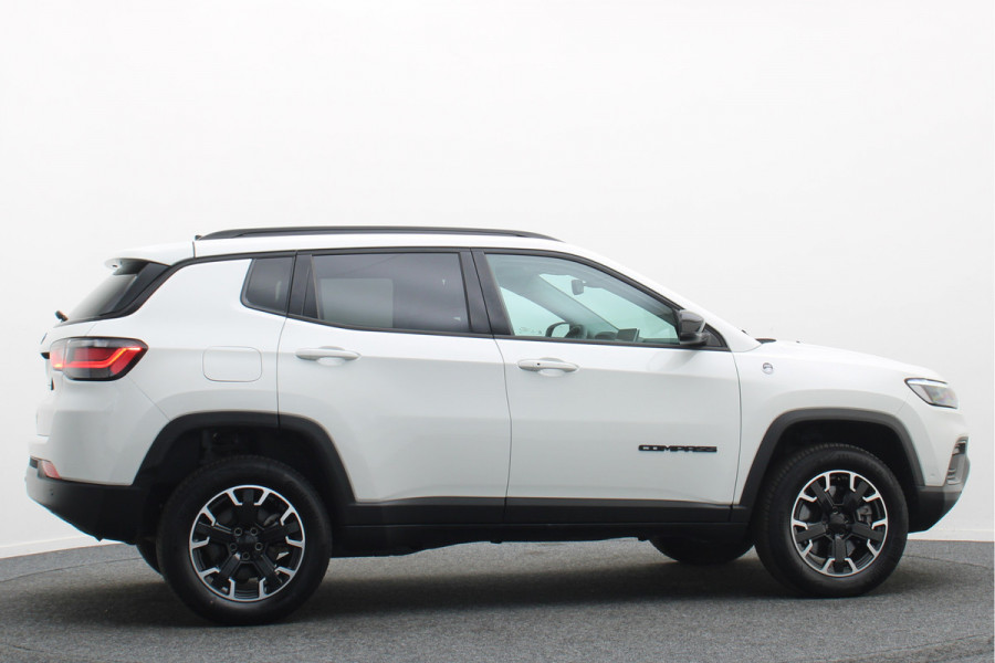 Jeep Compass 4xe 240 Plug-in Hybrid Electric Trailhawk Panoramadak, Leer, Camera, ACC, Apple Carplay, Keyless