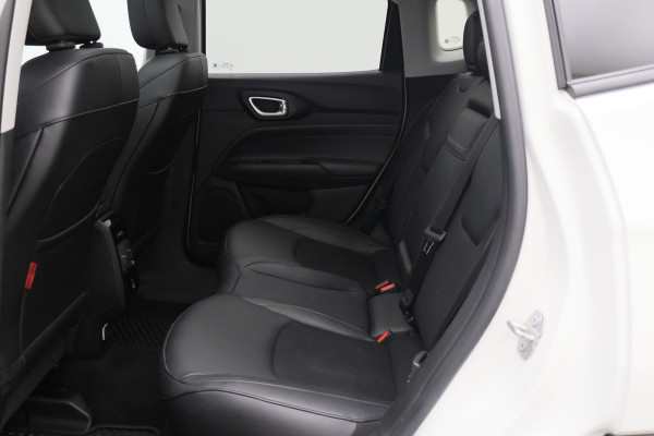 Jeep Compass 4xe 240 Plug-in Hybrid Electric Trailhawk Panoramadak, Leer, Camera, ACC, Apple Carplay, Keyless