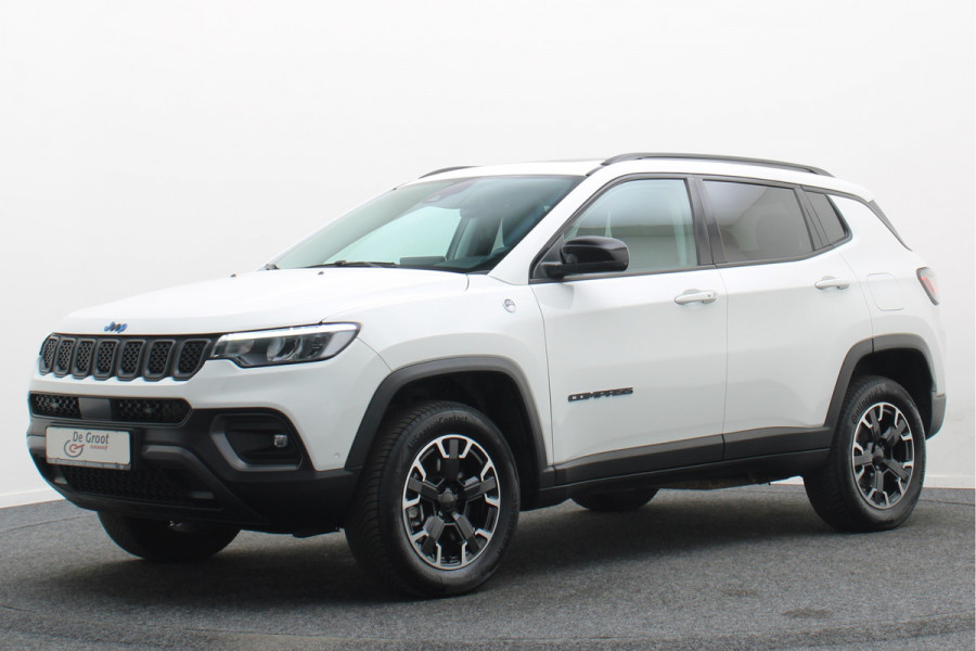 Jeep Compass 4xe 240 Plug-in Hybrid Electric Trailhawk Panoramadak, Leer, Camera, ACC, Apple Carplay, Keyless