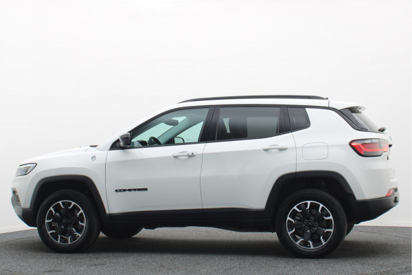 Jeep Compass 4xe 240 Plug-in Hybrid Electric Trailhawk Panoramadak, Leer, Camera, ACC, Apple Carplay, Keyless