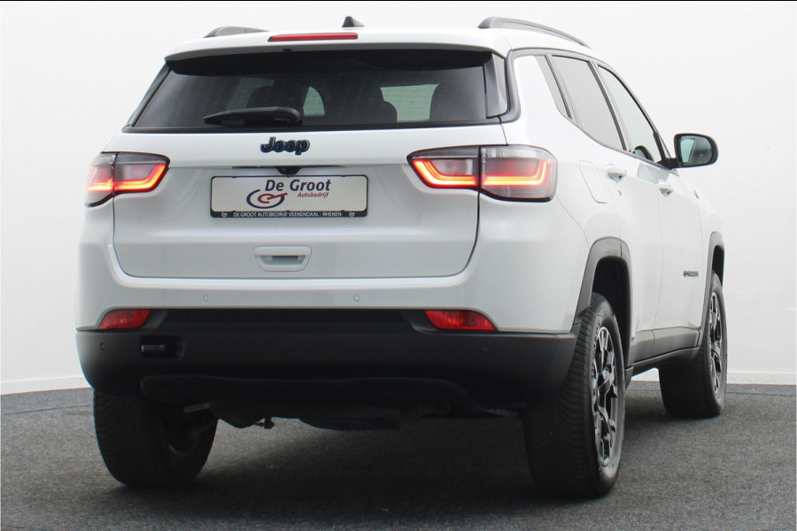 Jeep Compass 4xe 240 Plug-in Hybrid Electric Trailhawk Panoramadak, Leer, Camera, ACC, Apple Carplay, Keyless
