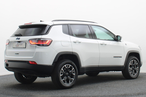 Jeep Compass 4xe 240 Plug-in Hybrid Electric Trailhawk Panoramadak, Leer, Camera, ACC, Apple Carplay, Keyless