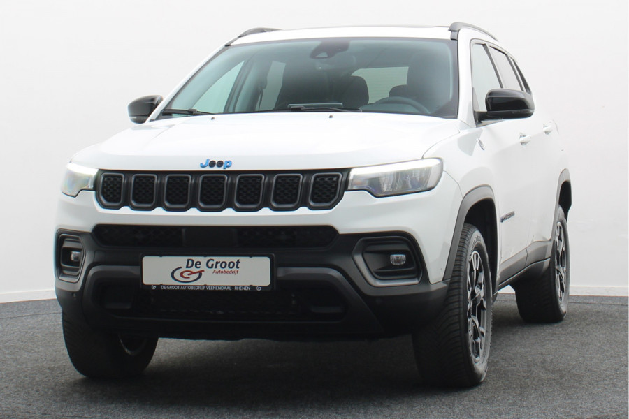 Jeep Compass 4xe 240 Plug-in Hybrid Electric Trailhawk Panoramadak, Leer, Camera, ACC, Apple Carplay, Keyless