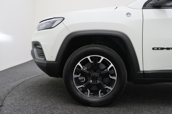 Jeep Compass 4xe 240 Plug-in Hybrid Electric Trailhawk Panoramadak, Leer, Camera, ACC, Apple Carplay, Keyless