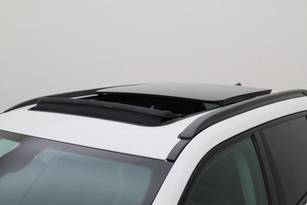 Jeep Compass 4xe 240 Plug-in Hybrid Electric Trailhawk Panoramadak, Leer, Camera, ACC, Apple Carplay, Keyless