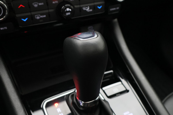 Jeep Compass 4xe 240 Plug-in Hybrid Electric Trailhawk Panoramadak, Leer, Camera, ACC, Apple Carplay, Keyless