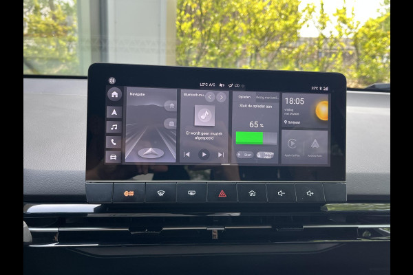 MG Mg4 electric Luxury 64 kWh SOH 95% | 7.000KM! |360 CAMERA| 7 JAAR MG GARANTIE T/M 04-2031| ELEK. STOEL| DODE HOEK SENSOR| STOEL + STUURVERWARMING| ADAPTIVE CRUISE CONTROL